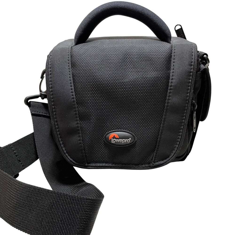 Lowepro Camera Bag Edit 120 Padded Shoulder Strap Roomy Pockets 7 x8 x3 1/2